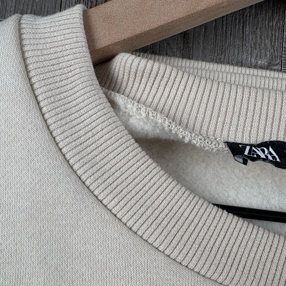 ZARA Women’s Light Beige Round Neck Sweatshirt Tricot Patch Pockets Size Medium - Picture 14 of 15
